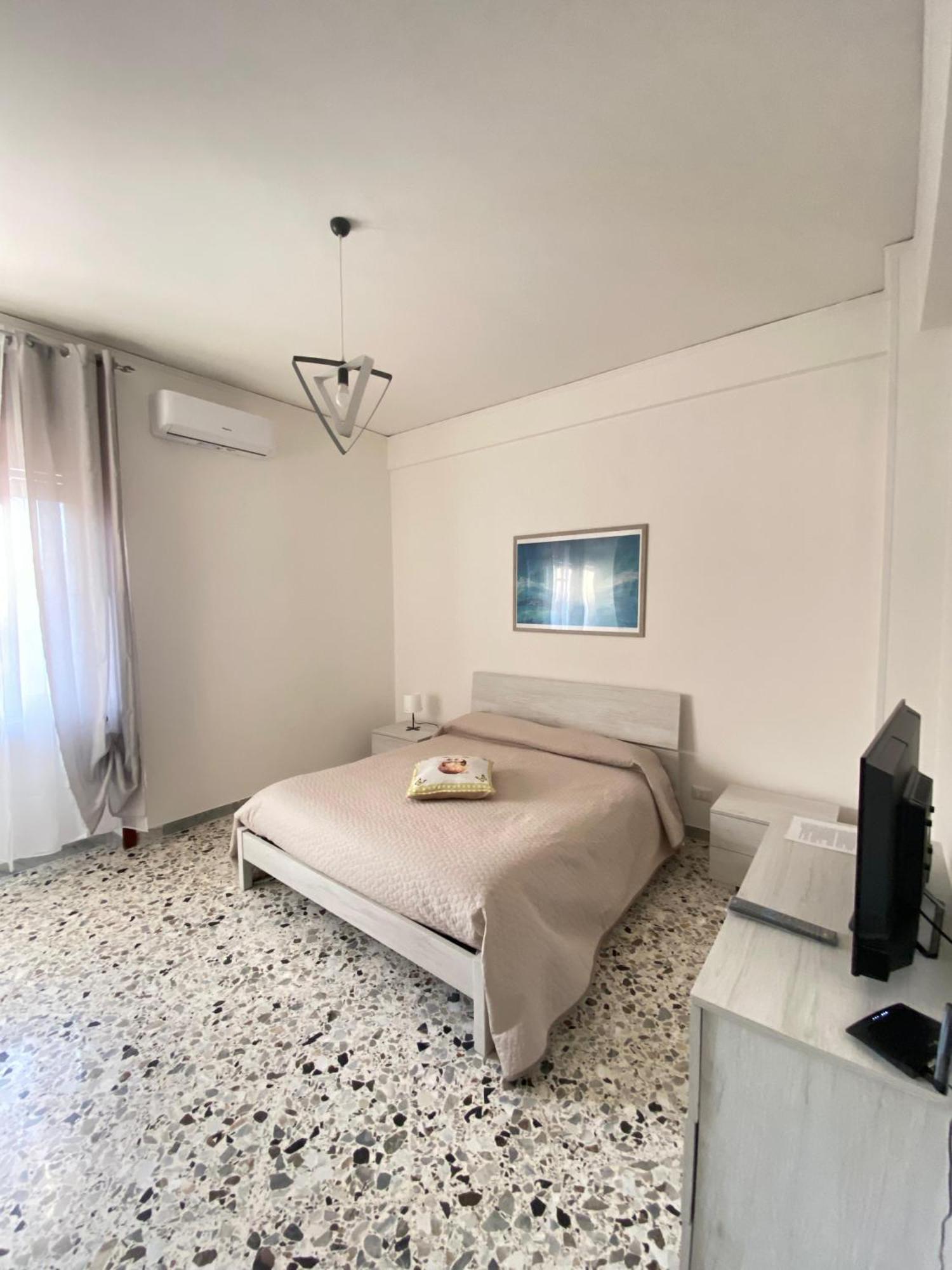 Nuova Luna Salerno Exterior photo