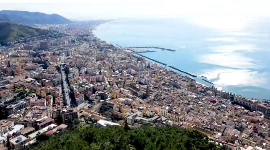 Nuova Luna Salerno Exterior photo